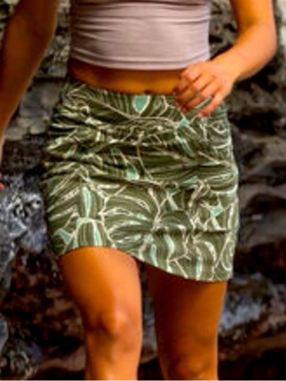 Title Nine Diamalete Skort Dusty Green Tropical Olive Leaf Skirt Shorts 4 6 S - Picture 2 of 13